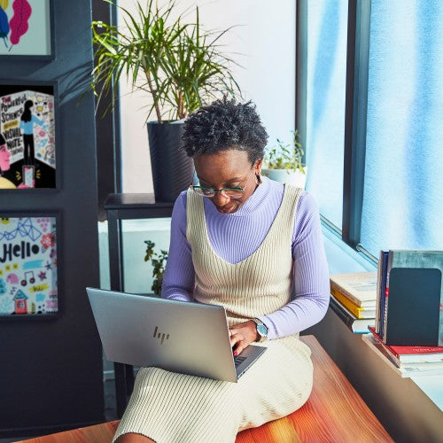 86A98EA#ABU | HP ZBook Firefly G11 Intel Core Ultra 7 155H Mobile workstation 35.6 cm (14") Touchscreen WUXGA 64 GB DDR5-SDRAM 1 TB SSD NVIDIA RTX A500 Wi-Fi 6E (802.11ax) Windows 11 Pro AI Workstation, AI PC Silver